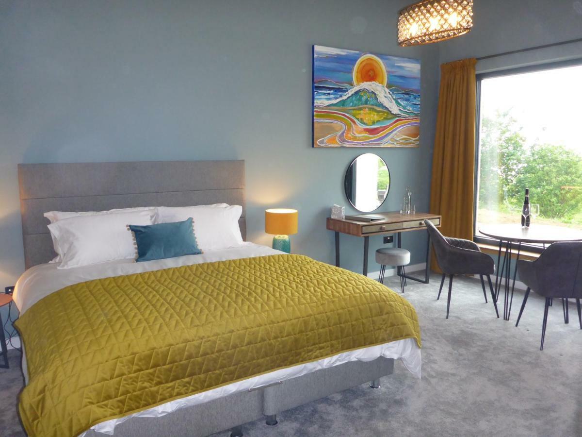 Stones Luxury B&B With Hot Tub And Self-Contained Rooms ウィグ エクステリア 写真