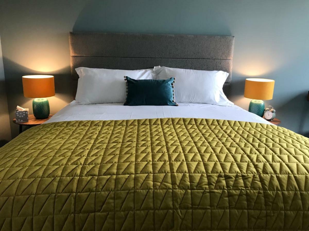 Stones Luxury B&B With Hot Tub And Self-Contained Rooms ウィグ エクステリア 写真