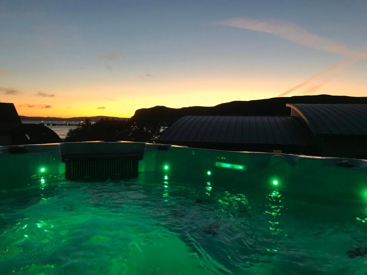 Stones Luxury B&B With Hot Tub And Self-Contained Rooms ウィグ エクステリア 写真